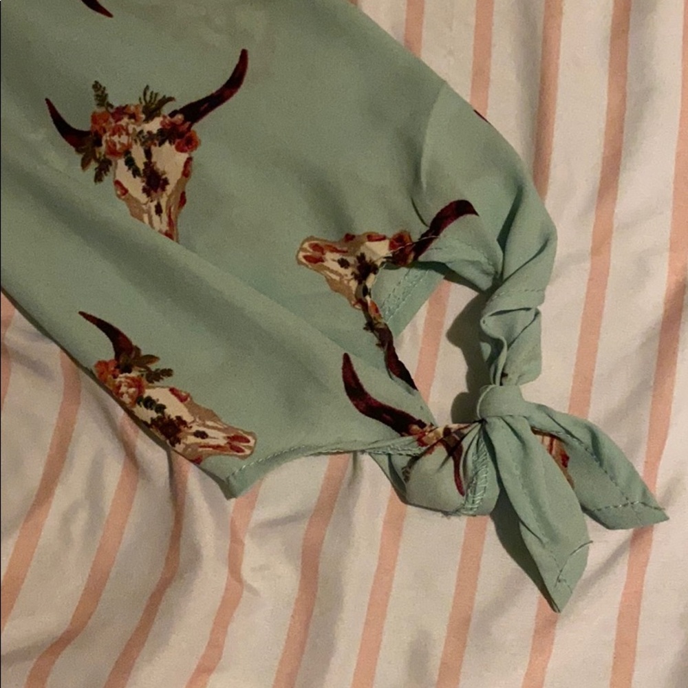 Blouse - Picture 2 of 4